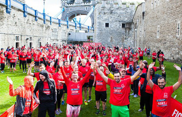 runners in the grounds of the Tower