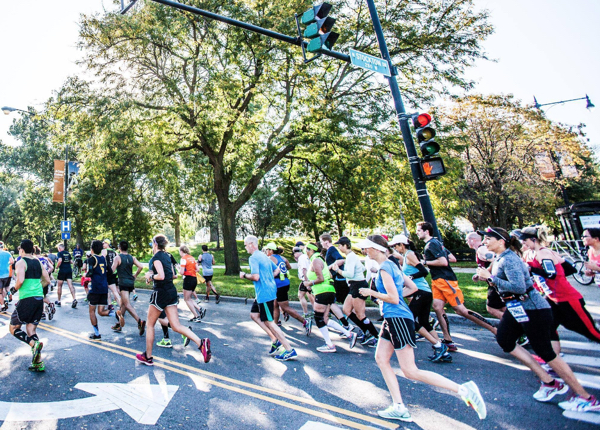 /images/enews/2018/3/chicagomarathon2018.jpg
