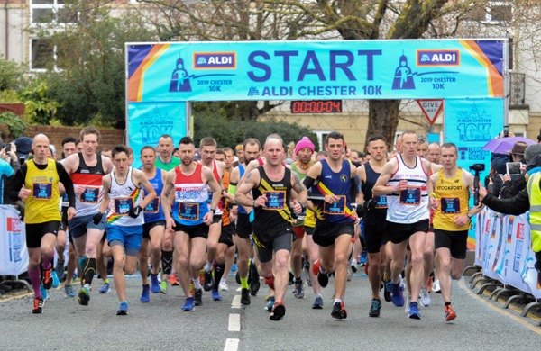 /images/enews/2019/1/aldi-2019-chester-10k-start.jpg