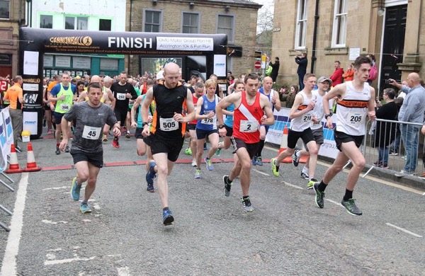 /images/enews/2019/1/ronhillaccrington10k.jpg