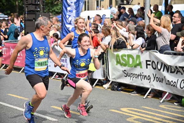 /images/enews/2019/3/leeds10k2019.jpg