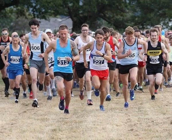 Caterham Rotary Half Marathon start 2018