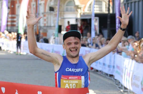 Matt Clowes Winning The 2018 Swansea Half Marathon