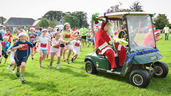 /images/news/2018/2/images/newton-stewart-summer-santa-dash.jpg