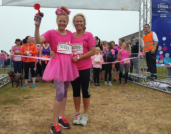 runners at Aberdeen Race For Life