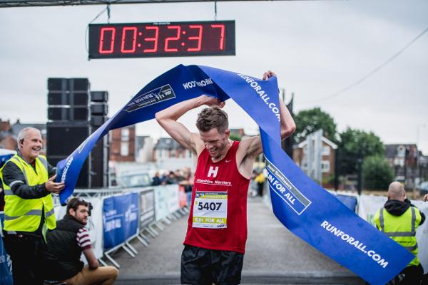/images/news/2018/3/edited-andrew-challenger-nottingham-10k-12-08-2018.jpg