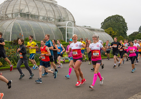 /images/news/2018/3/kew-girls-600.jpg