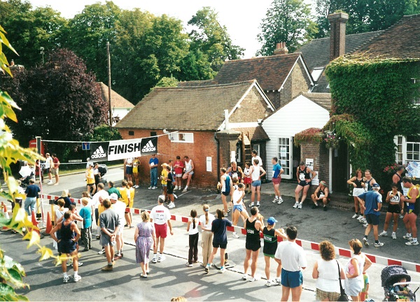Kings Head Canter 1998 finish scene