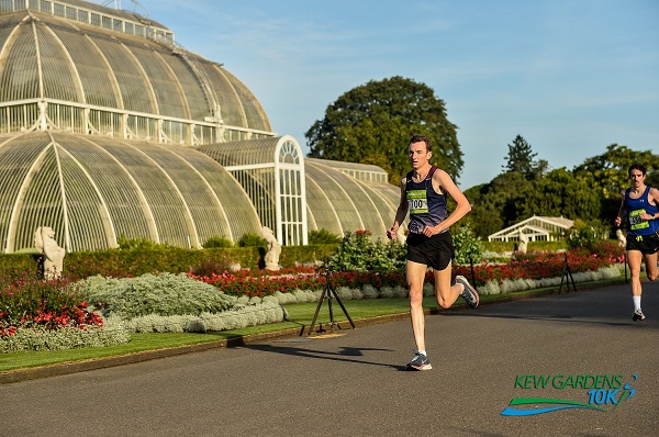/images/news/2018/3/richmond-runfest-2018-kew-gardens-10k-winner-michael-shelley.jpg