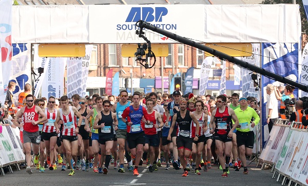 /images/news/2018/4/abp-southampton-marathon-start.jpg