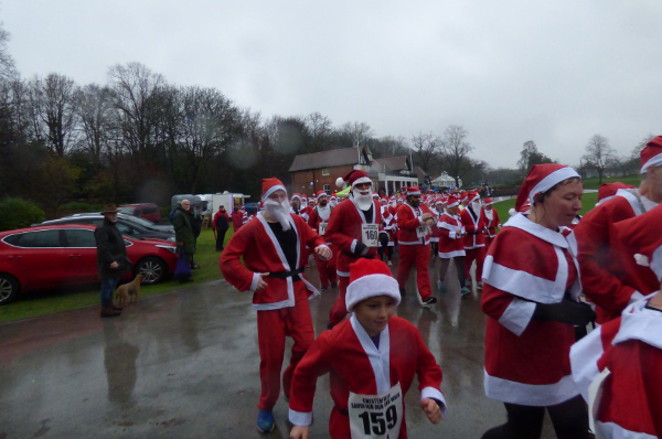 /images/news/2018/4/edited-chesterfield-santa-run-23-12-2018.jpg