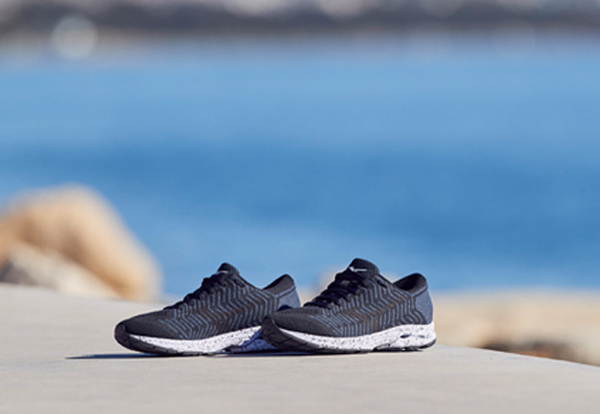 Mizuno Waveknit R2