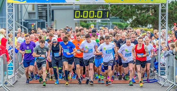/images/news/2019/1/step-up-4-good-10k-start-2018.jpg