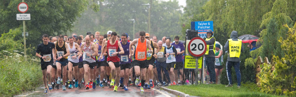 Start Of The Bourton Hilly Half