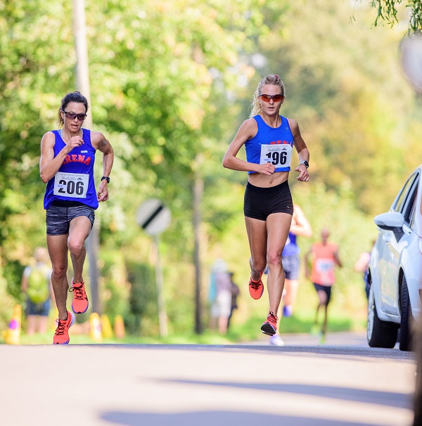Dead heat in women's race at Kings Head Canter 2019 