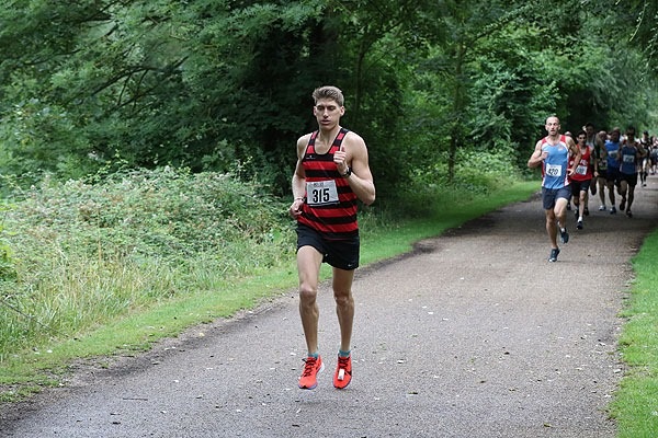 Nick Bester leads at Ten Fest 2019
