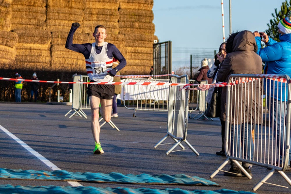 William Strangeway Wins Bolsover 10K