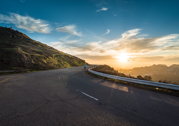 /images/runtalk/2019/1/sunset-runner-600.jpg