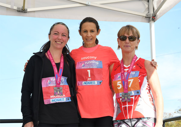 Jo Pavey with runners post-race at Windsor Women's 10K