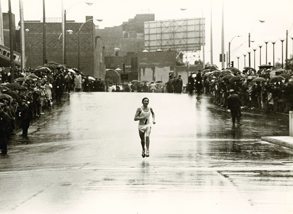 Ron Hill winning in Boston